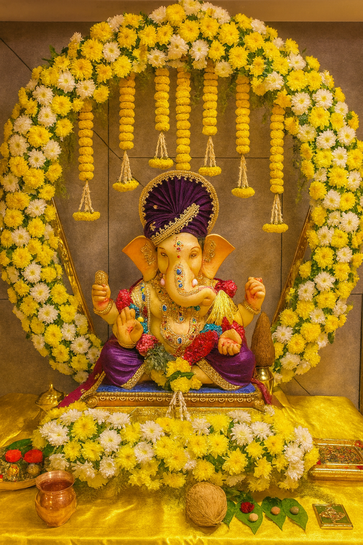 Ganpati Decoration with Fresh Flowers by At Fleurs